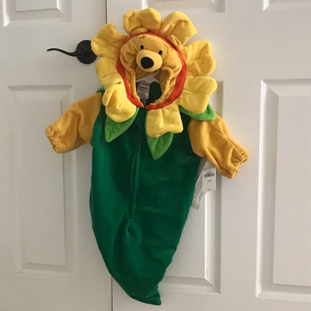 Winnie the Pooh baby costume 🎃 Disney store